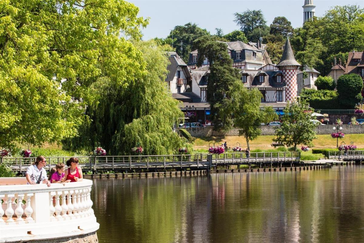 Studio Avec Superbe Vue 5Min A Pied Des Thermes Bagnoles de l'Orne Normandie Exterior photo